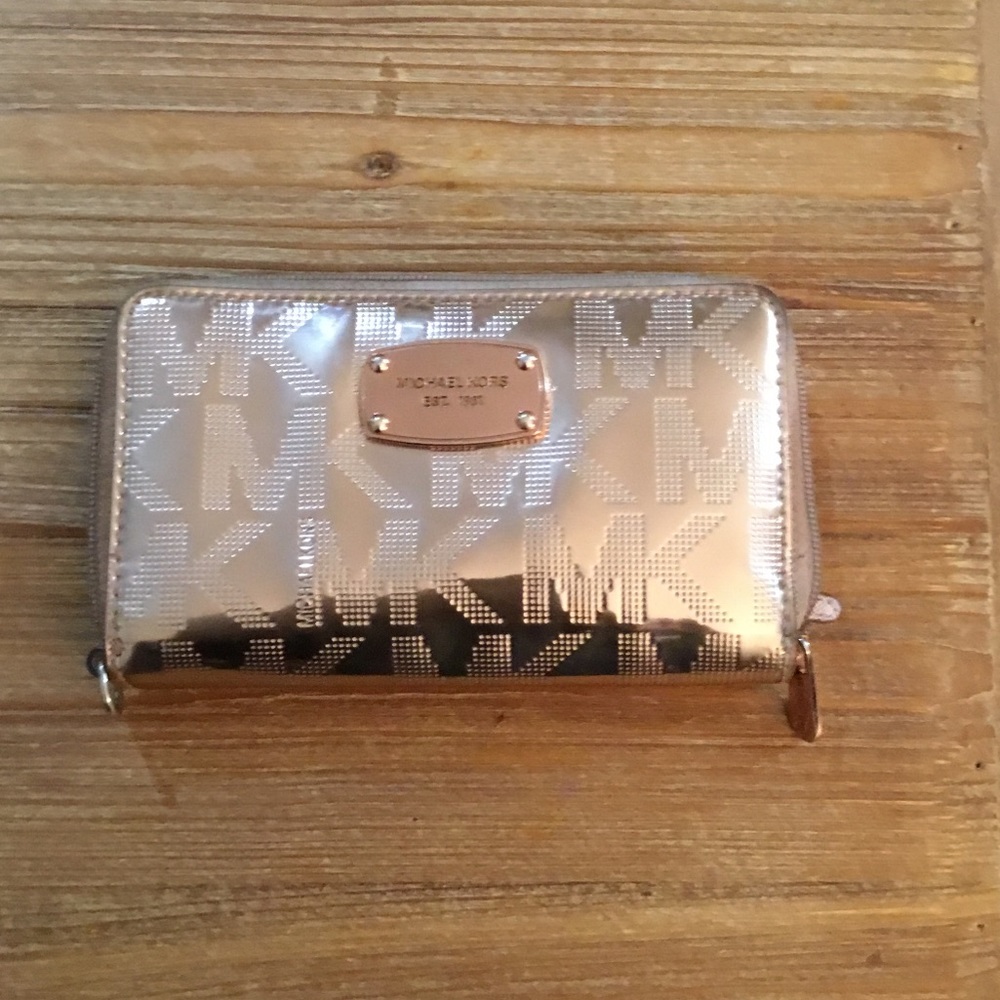 Michael Kors metallic wallet